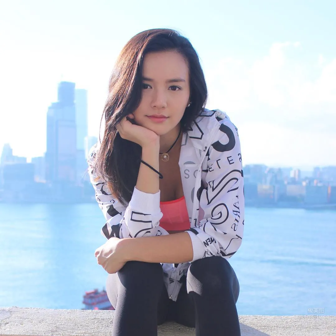 Christy Lai - Sporty Beauty Eye-Candy Private Shoot photo 10