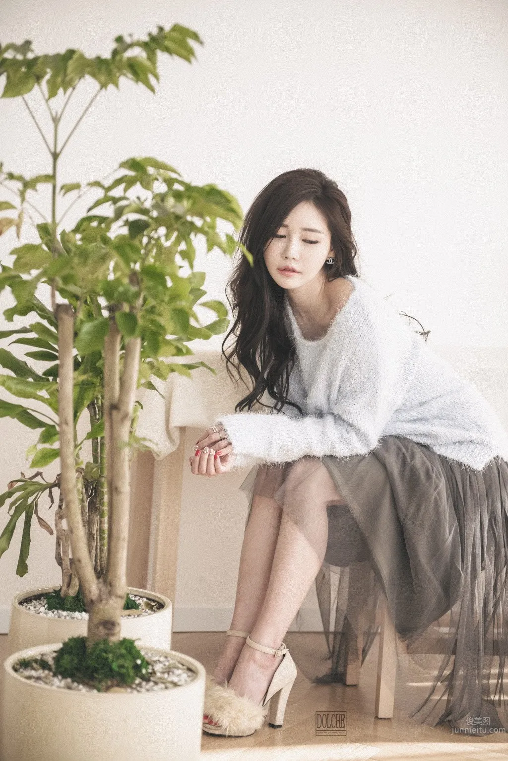 Han Jiaen, South Korean Model Ultra Charming Home Photo Set photo 30