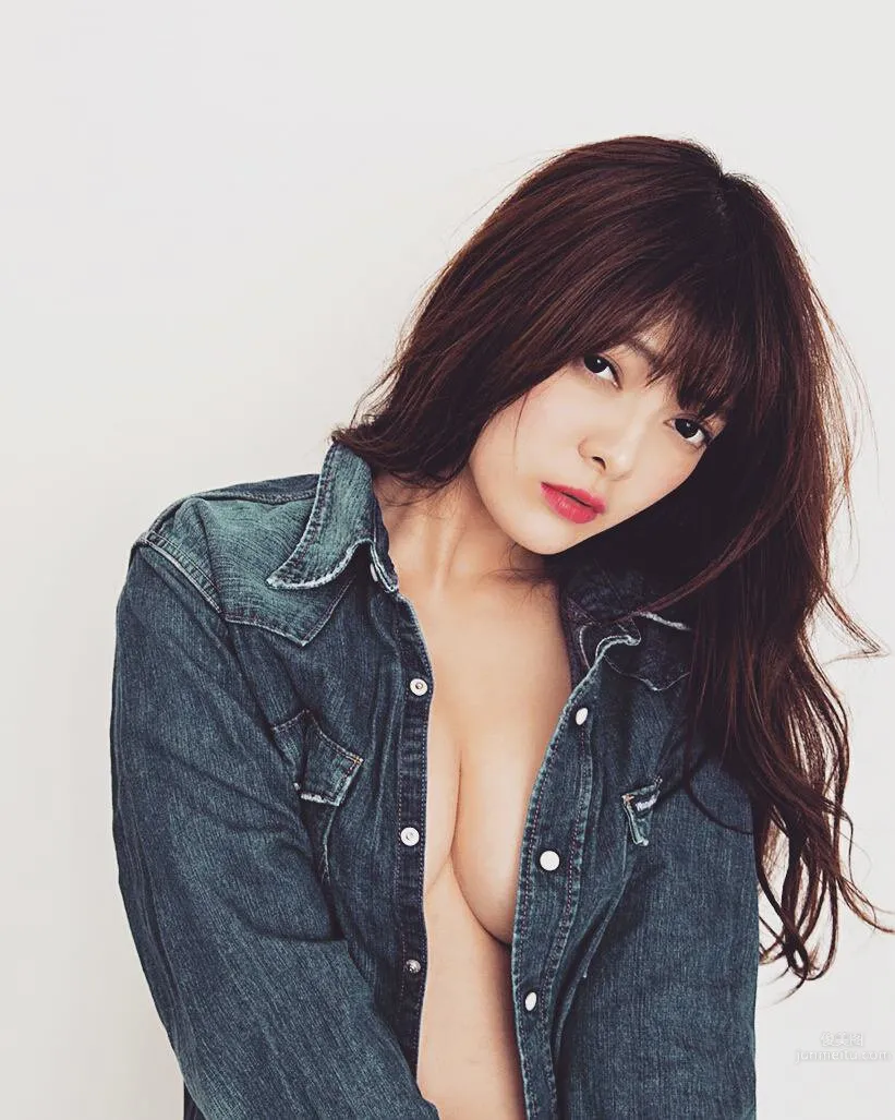 MEGMY- 美女理发师性感写真_38