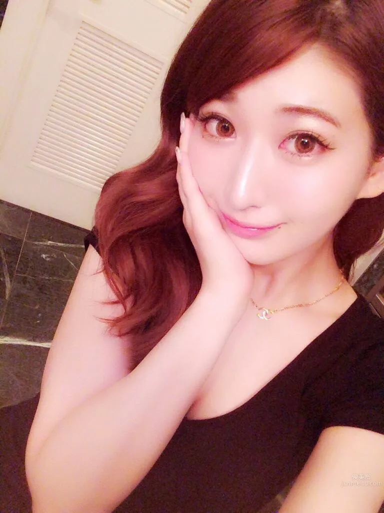 Mayu Tsukishiro, Japanese Playful Young Girl Private Photos photo 12