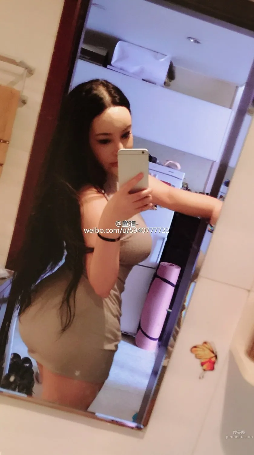 Tong Xuan, Busty Beauty Weibo Private Shoot photo 31