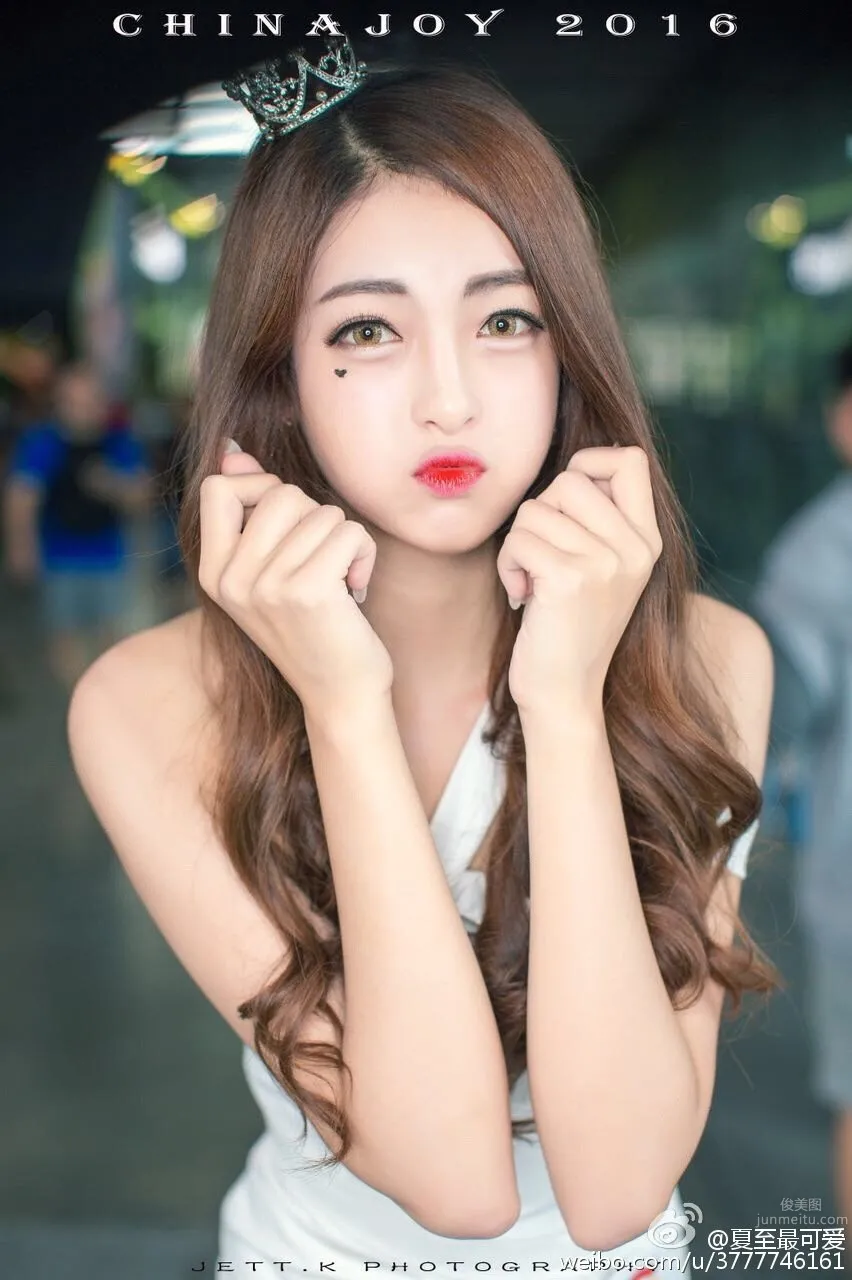 Big Ears Xia Zhi, Beautiful and Elegant Car Model Private Shoot photo 14