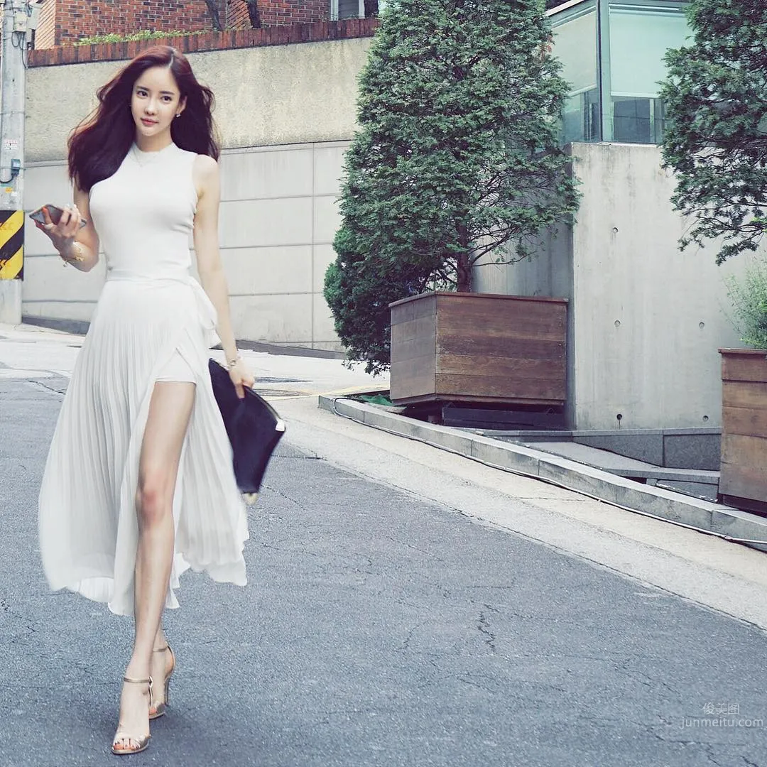 Ban Seo Jin, South Korea's Stunning Leg Model photo 51