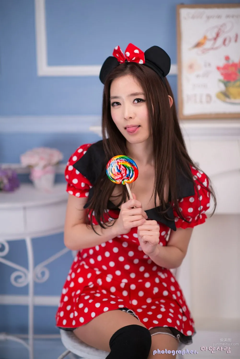 Minayeong, Alluring Moves and Sexy Expressions photo 17