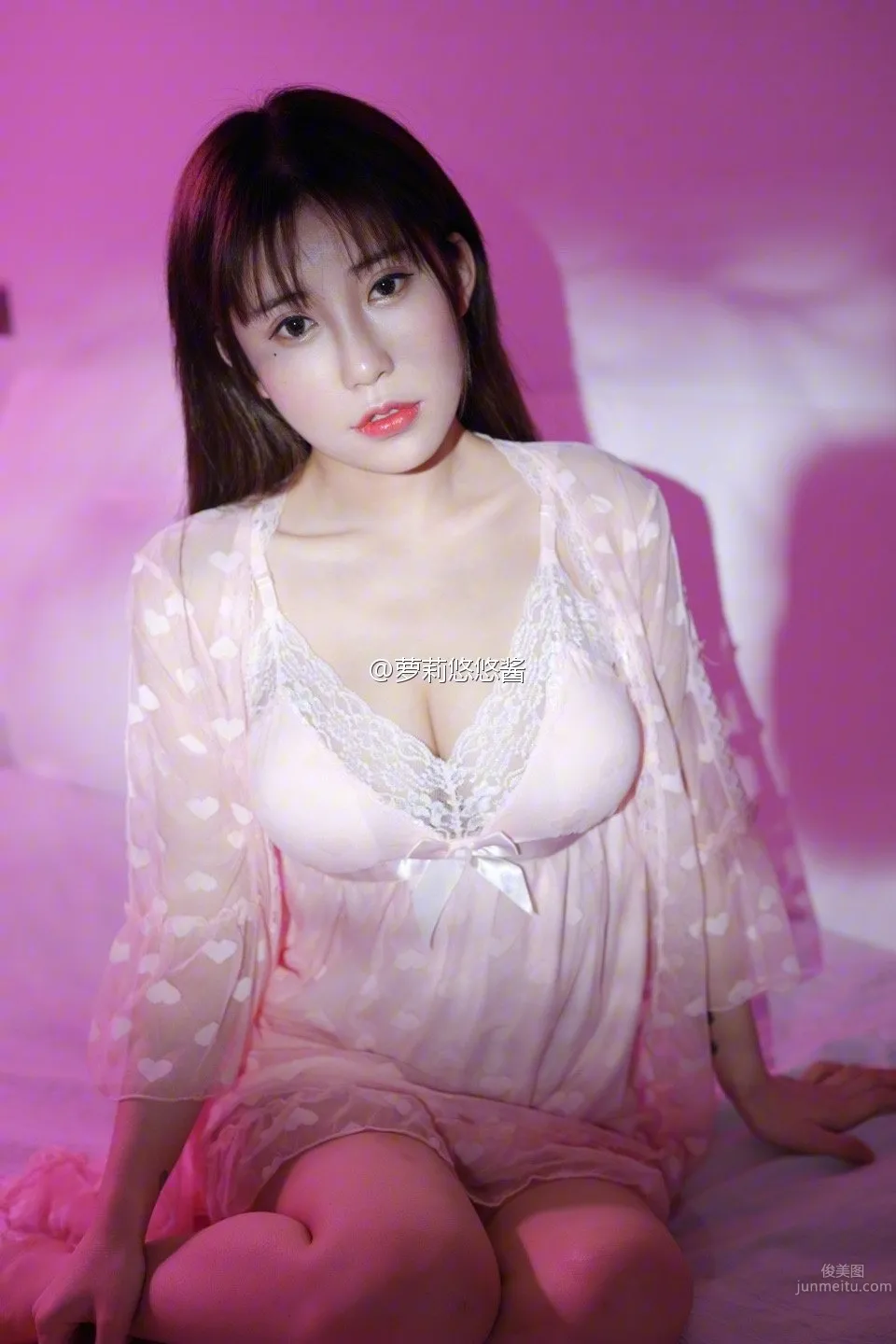 You Youjiang, Weibo Bold Private Shoot photo 12