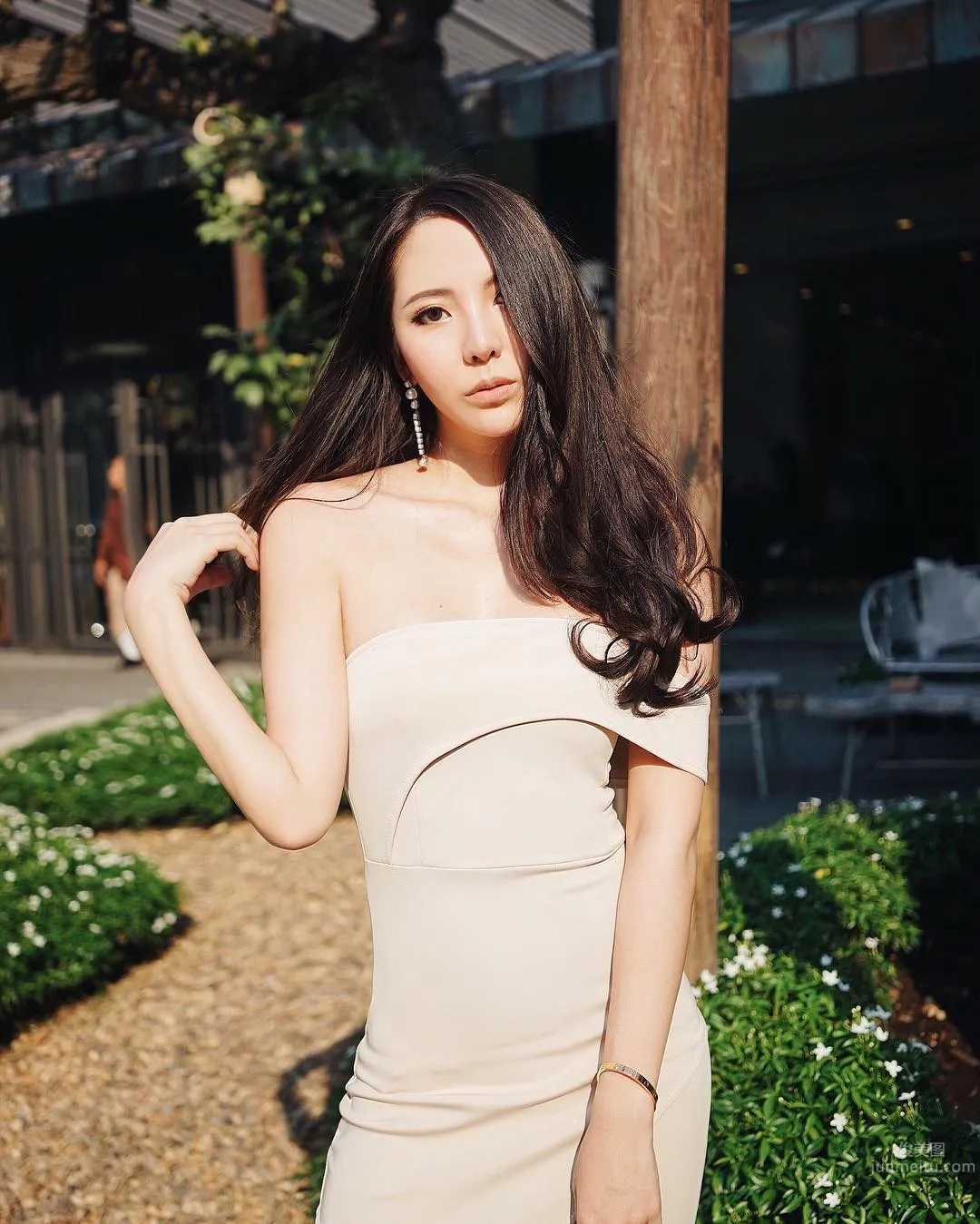 Kerika Chotivichit - Tall and Beautiful-Haired Thai Beauty photo 21