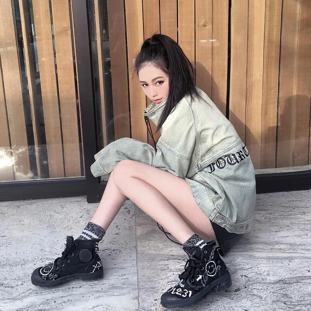 Neeitrighthere- 不靠長輩靠美腿 10萬網友被她電暈 3