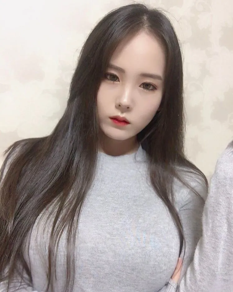 池仁月(지인월)- 萌氣十足的奶牛妹子 23