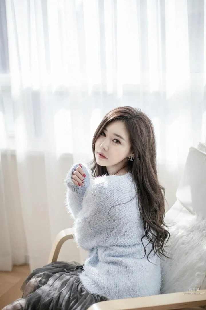 Han Jiaen, South Korean Model Ultra Charming Home Photo Set photo 29