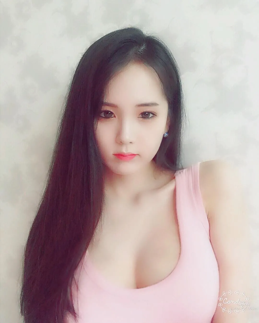池仁月(지인월)- 萌气十足的奶牛妹子_1
