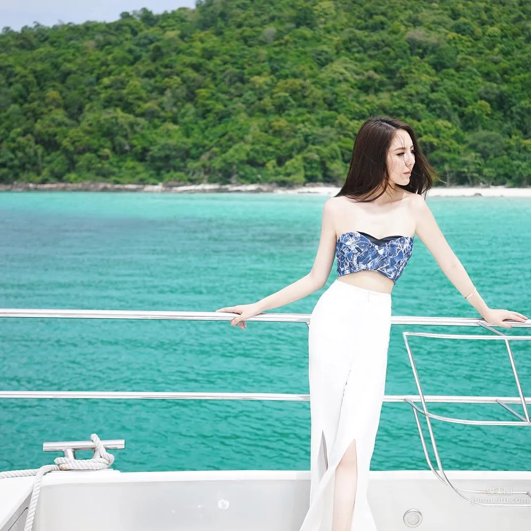 Kerika Chotivichit - Tall and Beautiful-Haired Thai Beauty photo 8