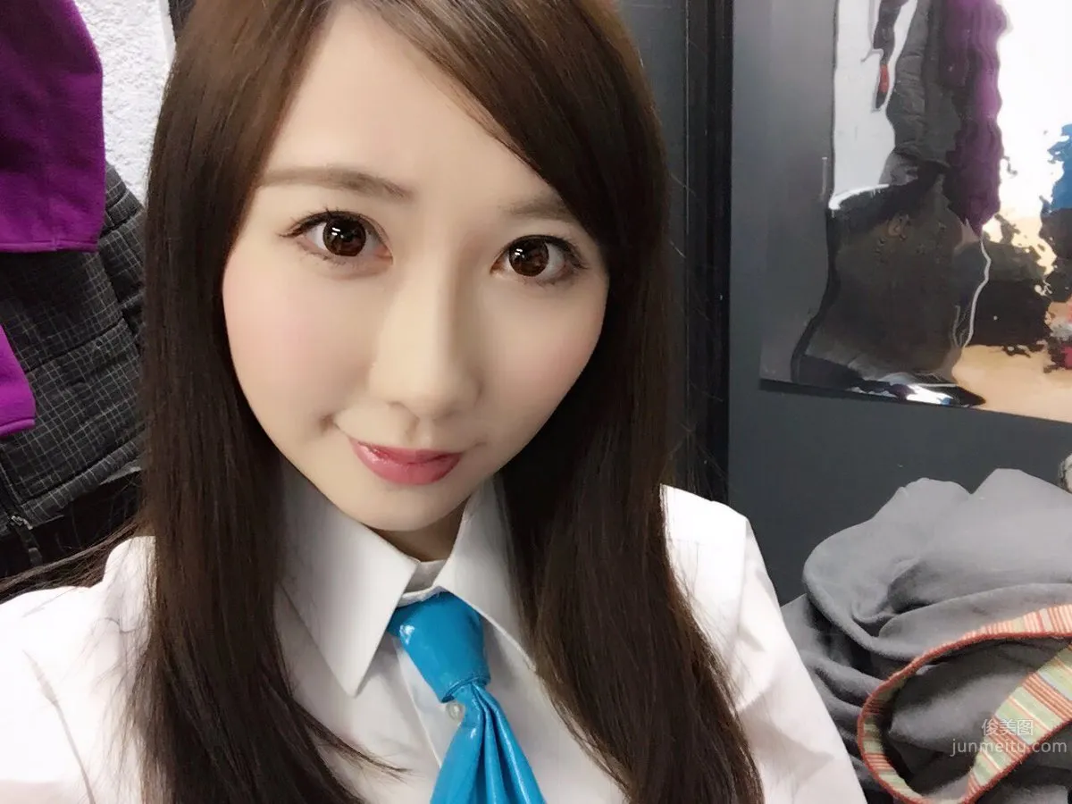 仓咲奈央- 17代超短裙警察女子组合成员_3