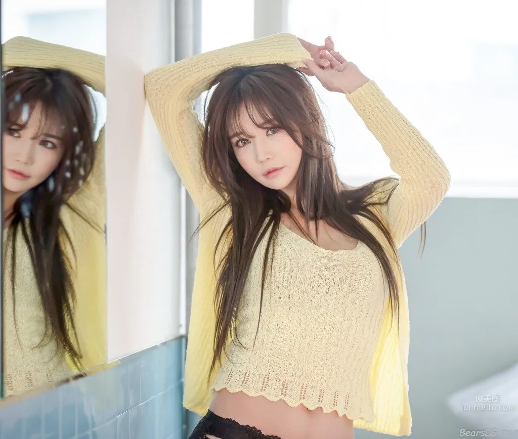 Han Ga Eun, Sexy and Alluring Uniform Photo photo 3