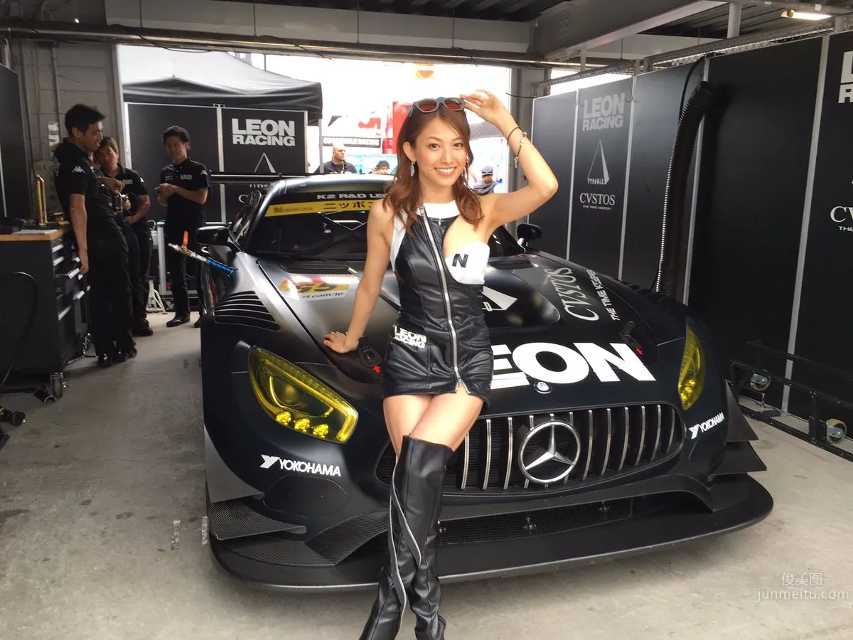 市原彩花- 美人賽車女郎私房照 12