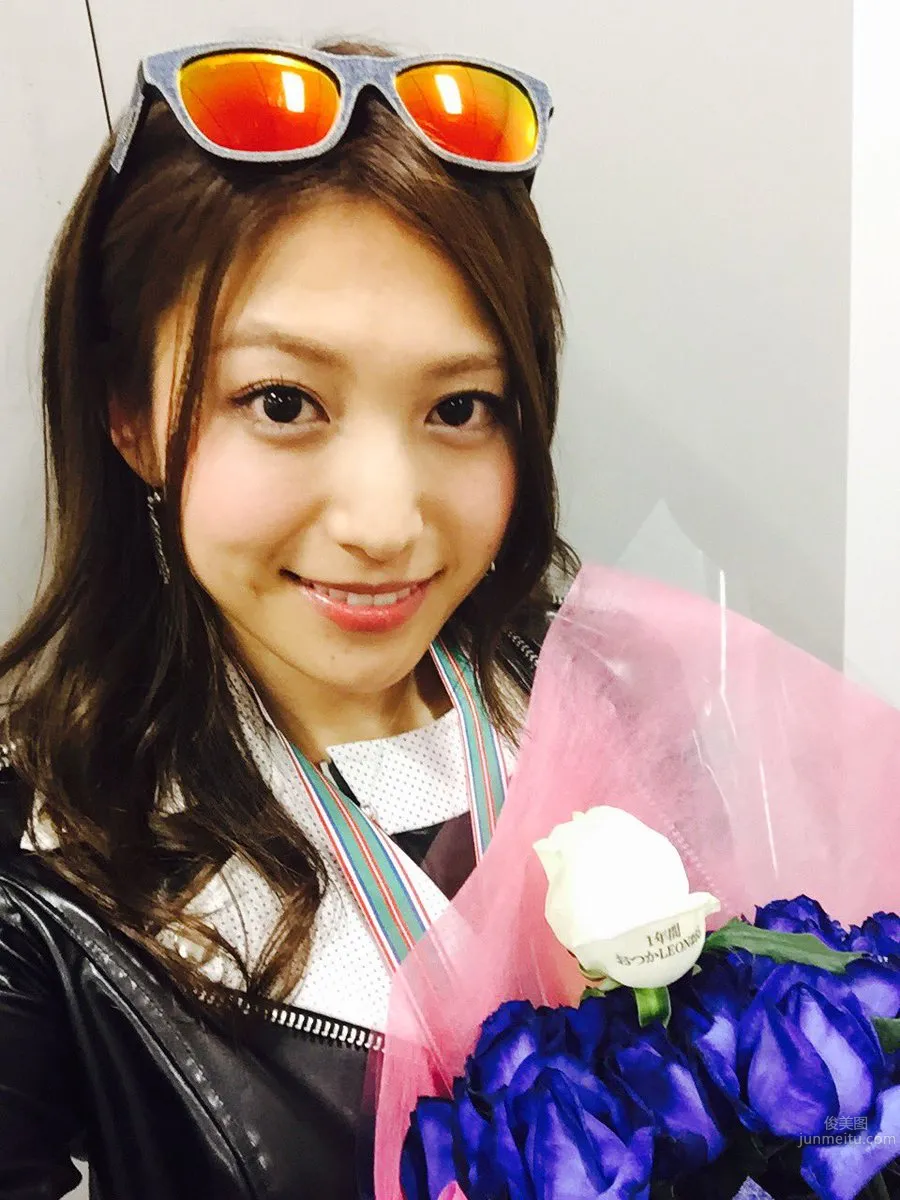 市原彩花- 美人賽車女郎私房照 7