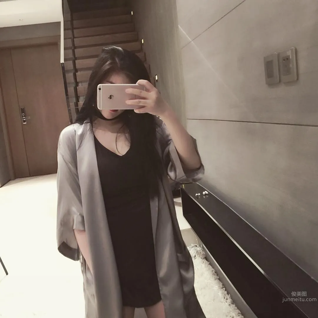 Crazy Nana - Wearing Her Own Pajamas, Sexiness Off the Charts photo 1