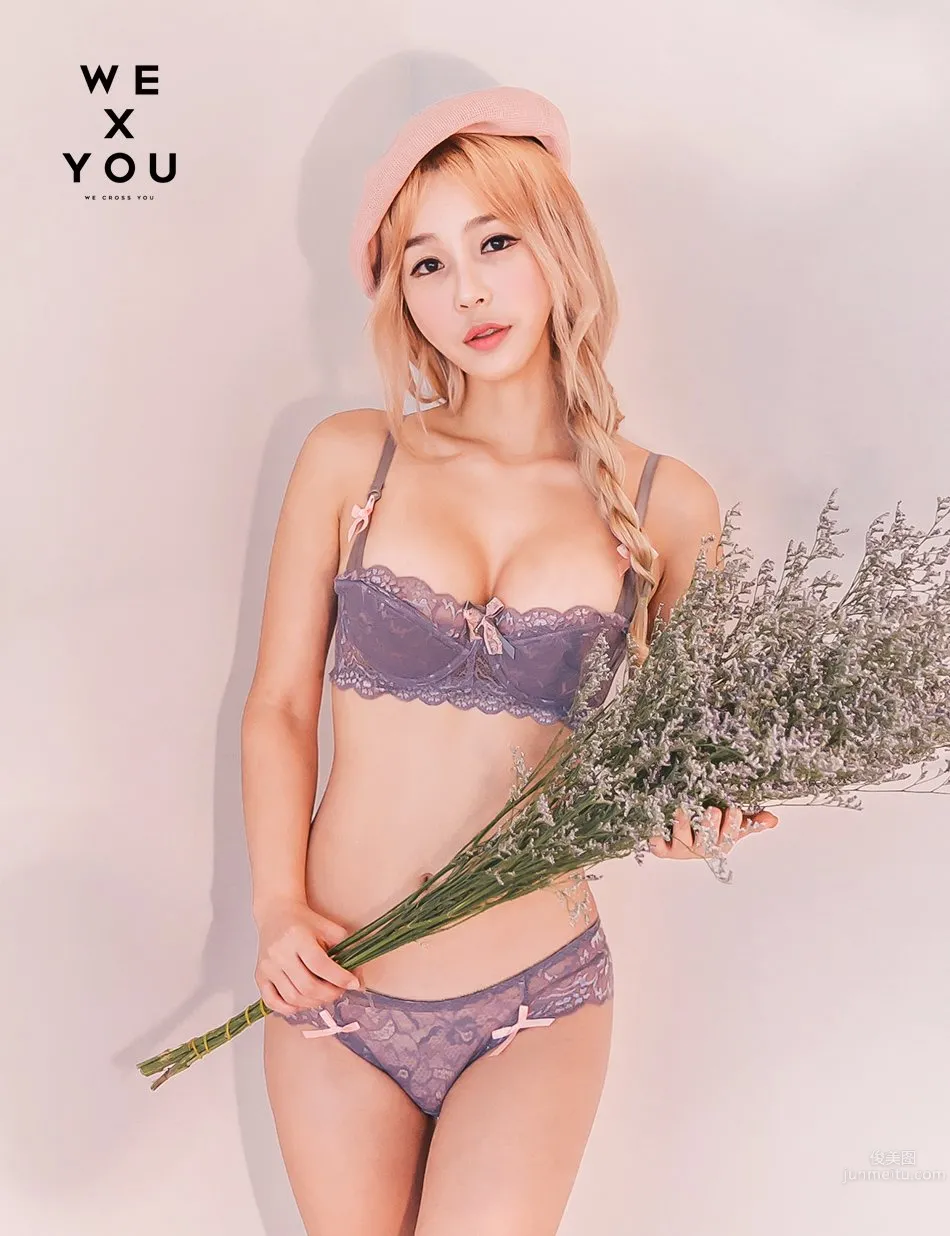 李智娜(이지나)- 韓國賽車女郎内衣私房寫真 31
