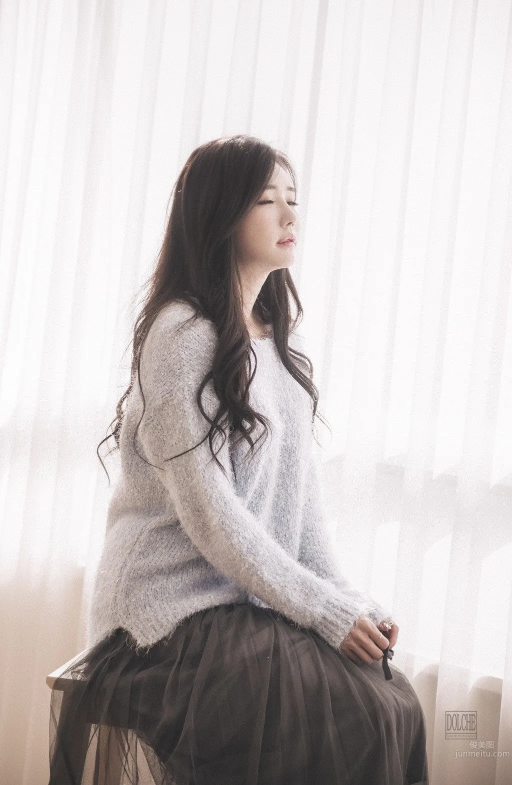 Han Jiaen, South Korean Model Ultra Charming Home Photo Set photo 24