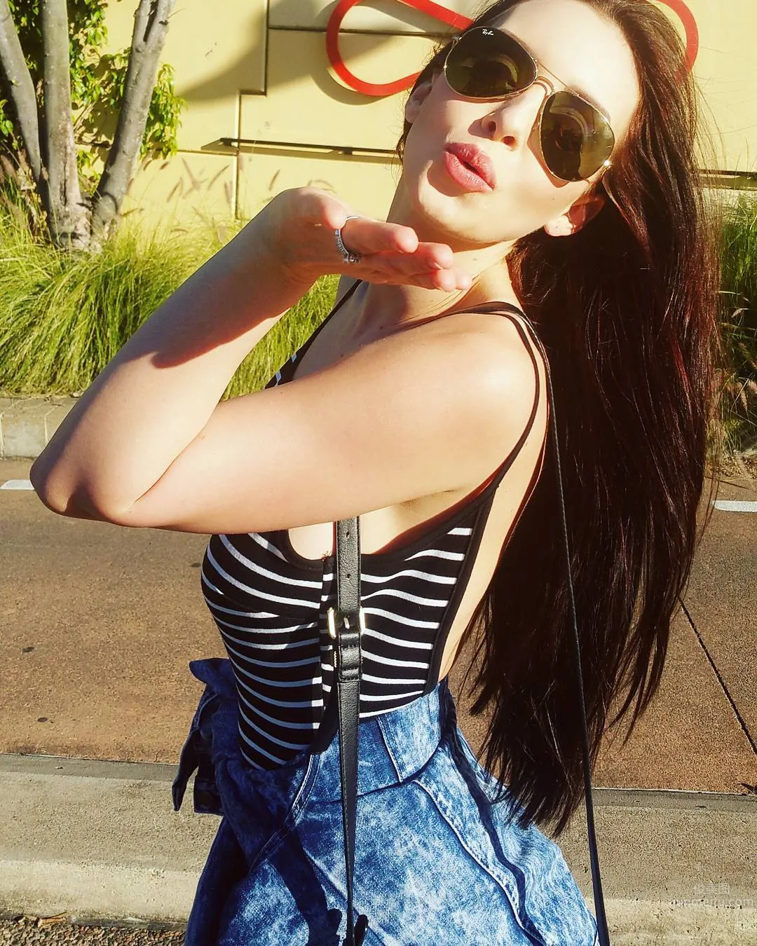 Alexandra Lillian, Australian Model with Nuclear-Level Figure photo 8