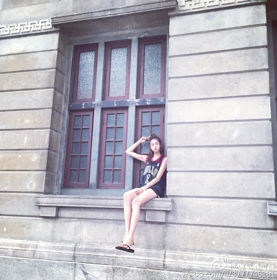 Big Ears Xia Zhi, Beautiful and Elegant Car Model Private Shoot photo 9