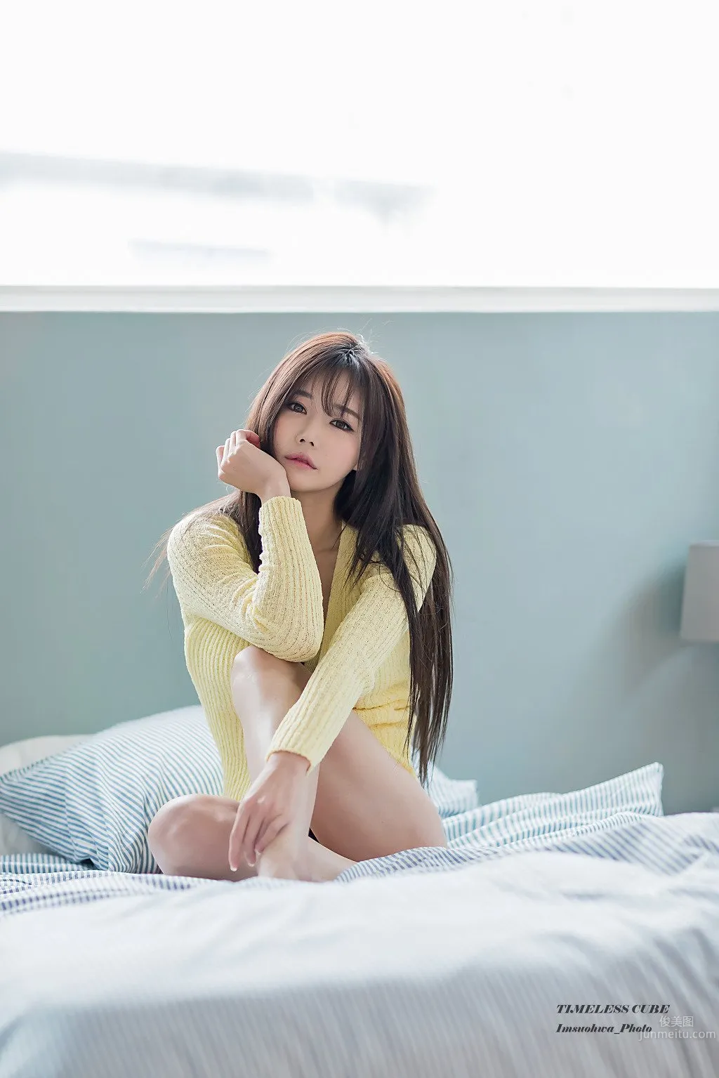 Han Ga Eun, Sexy and Alluring Uniform Photo photo 15