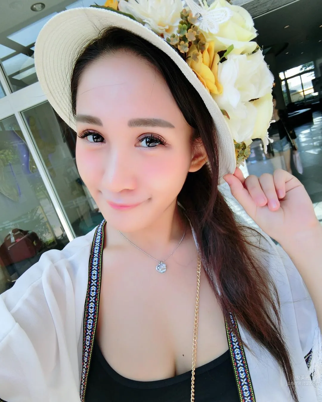 Vivi Yan: Bivi photo 20