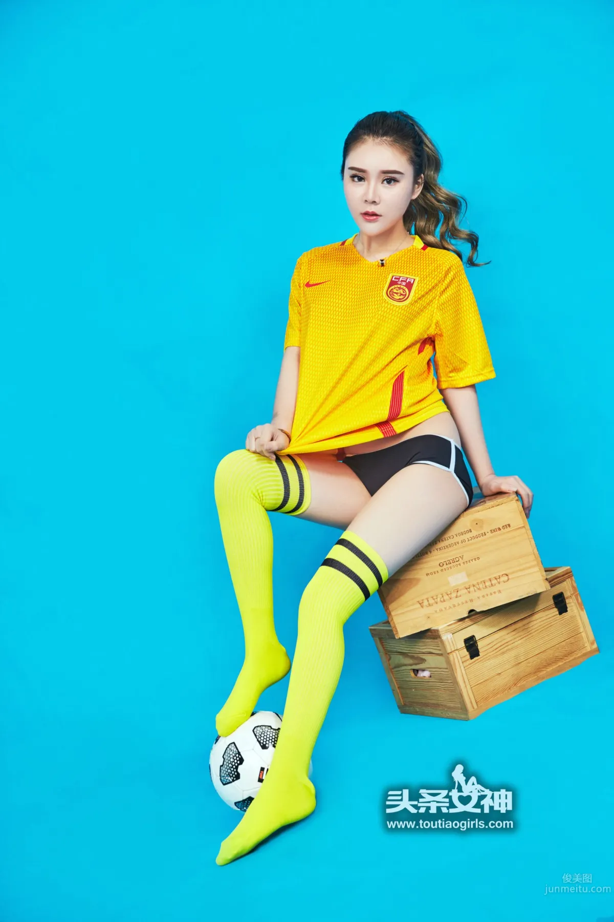 Ailisha Lisa - [TouTiao Goddess] 2017-03-28 Winning Glory for the Country photo 2