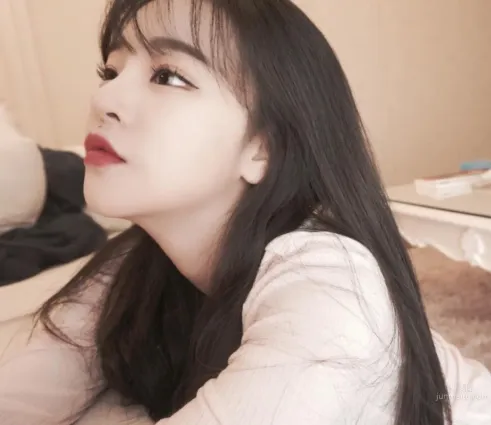 孫敏敬(손민경)- 沙漏型娜美身材