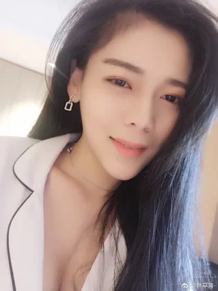 林亭音- 微博私房美圖