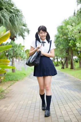 朝倉惠梨奈- 天真可愛的笑顔與F杯的魅惑