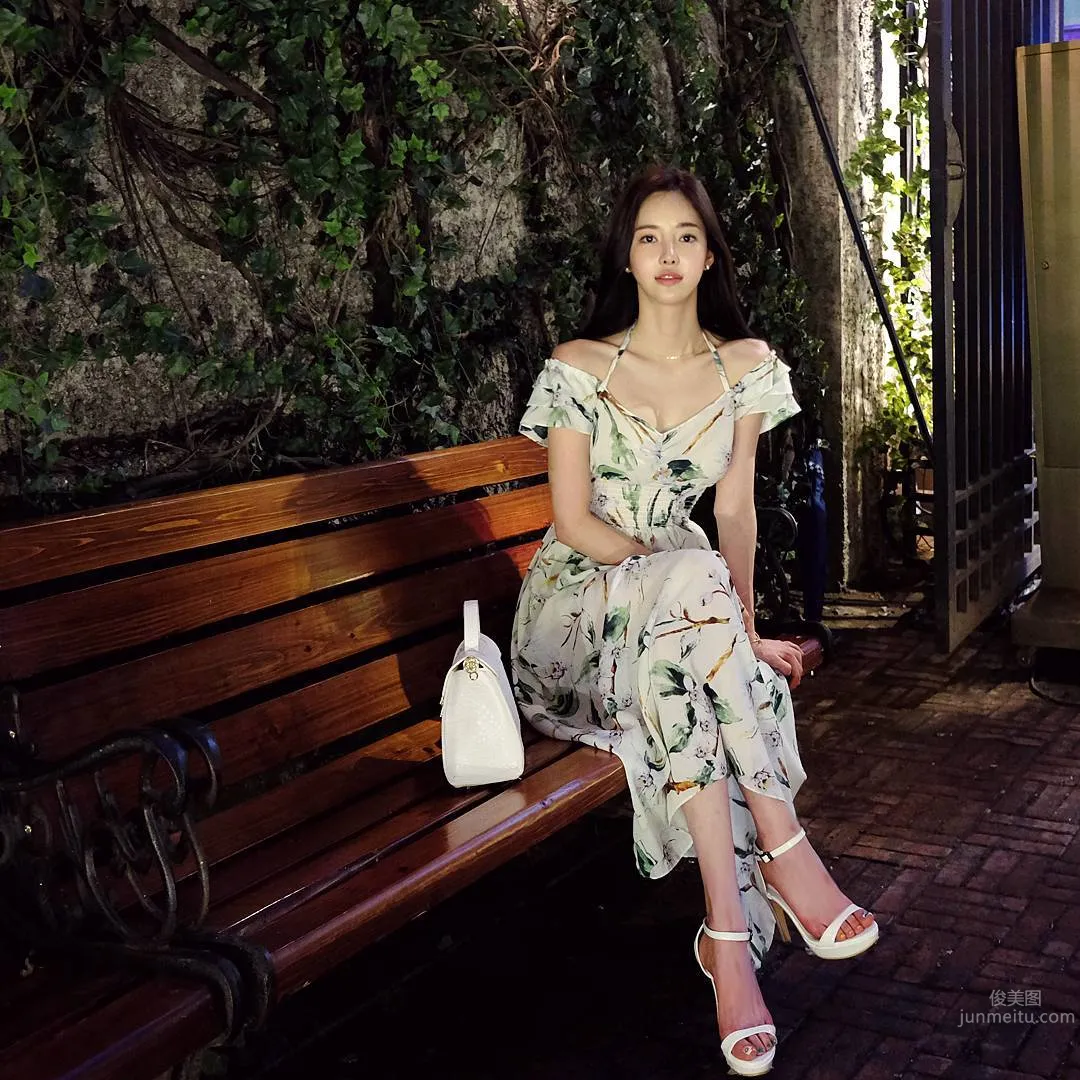 Ban Seo Jin, South Korea's Stunning Leg Model photo 19