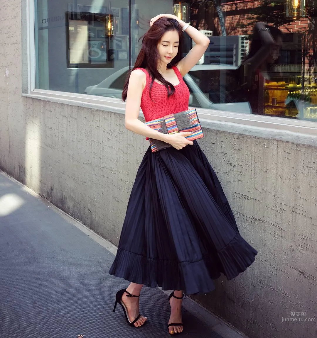 Ban Seo Jin, South Korea's Stunning Leg Model photo 2
