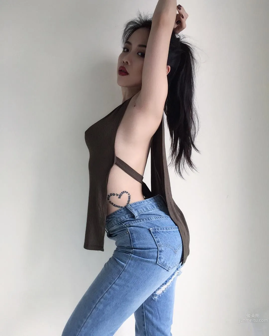 Dinonoz, Transformation from Pure to Alluring photo 19