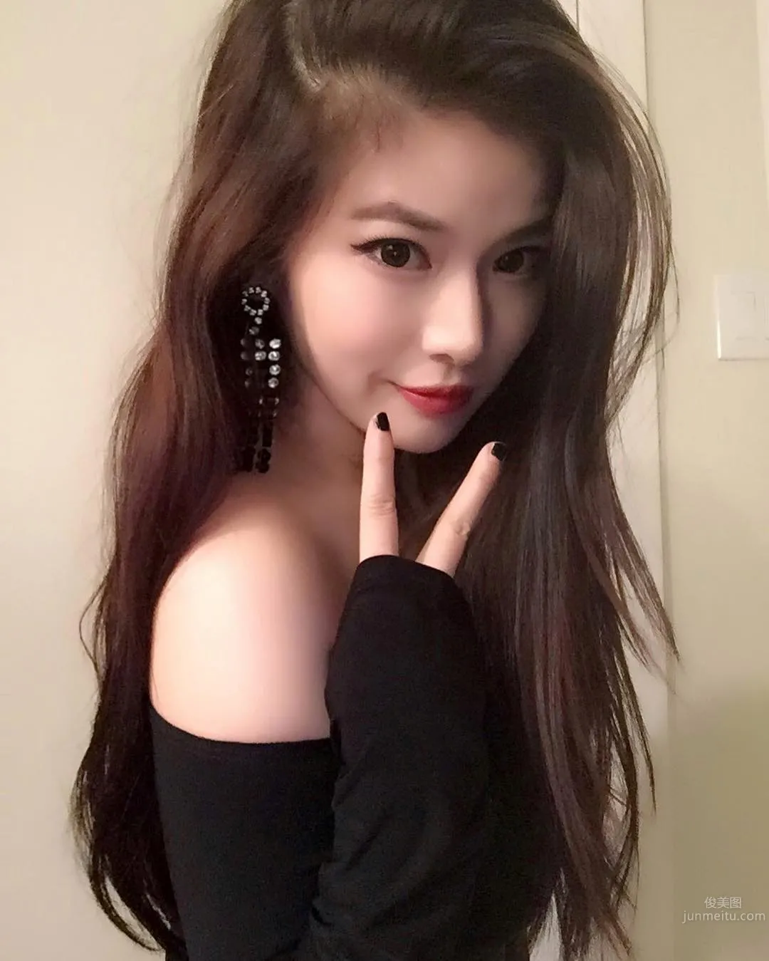 Crazy Nana - Wearing Her Own Pajamas, Sexiness Off the Charts photo 8