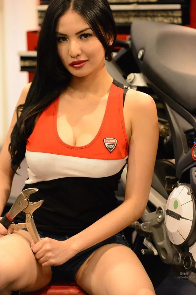 Abby Poblador- 菲律賓真人版蛇姬 18