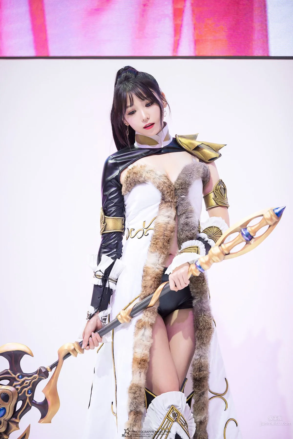 Lee Eun Hye - South Korean Racing Girl with Both Looks and Temperament photo 20