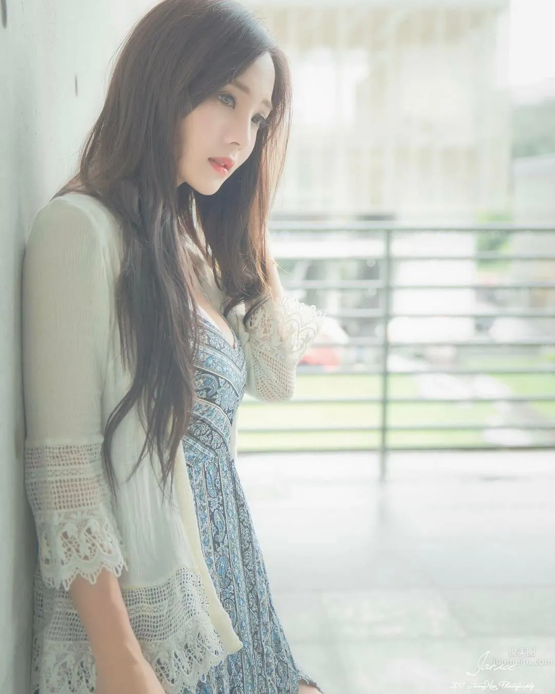 王真真- 黑色蕾絲禮服「美好風景」一覽無遺 27