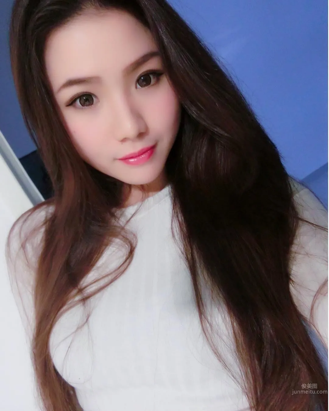 Chia Ying- 长发飘逸空姐私房照_1