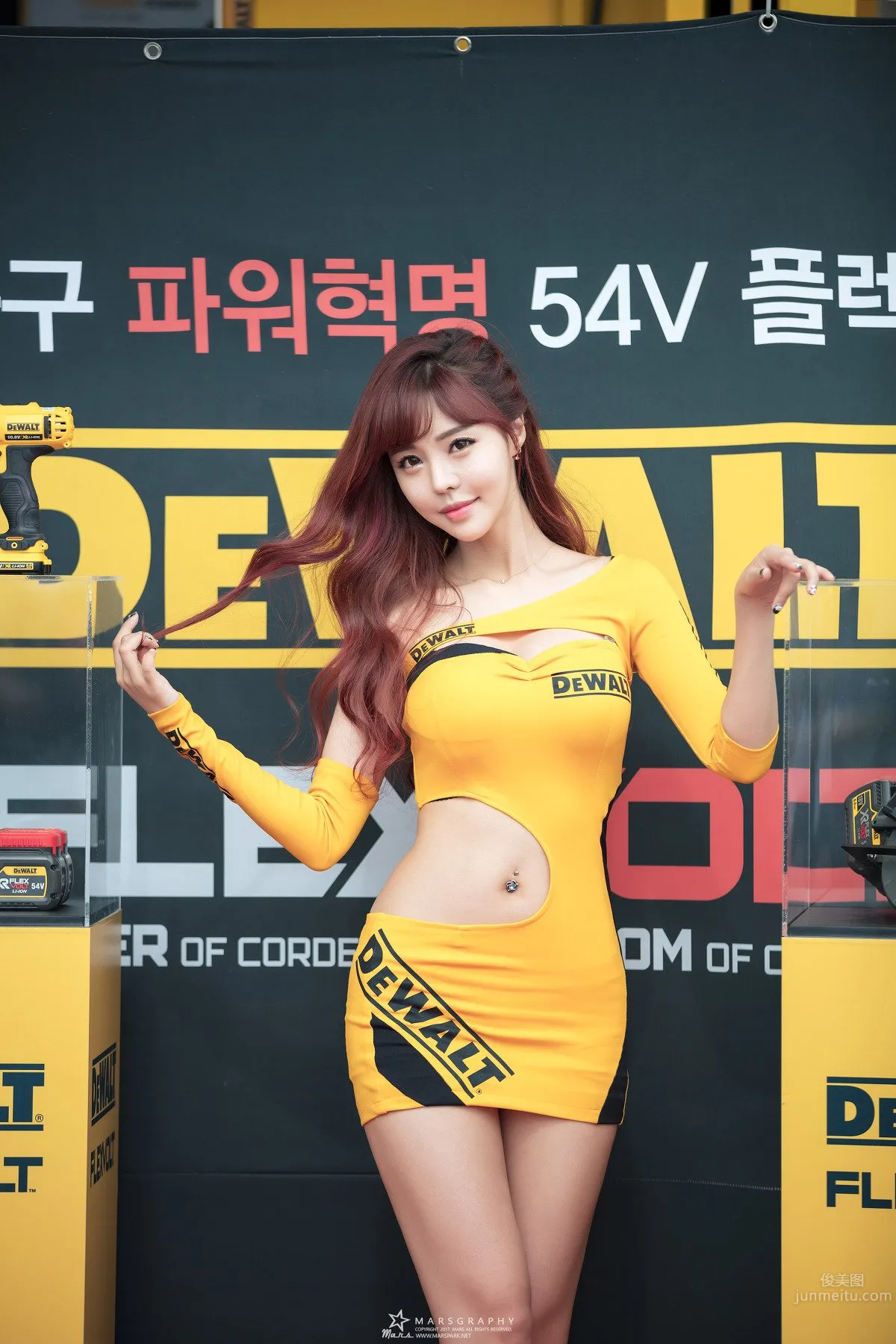 Seo Jin Ah - Korean Car Model HD Auto Show Photo Set photo 5