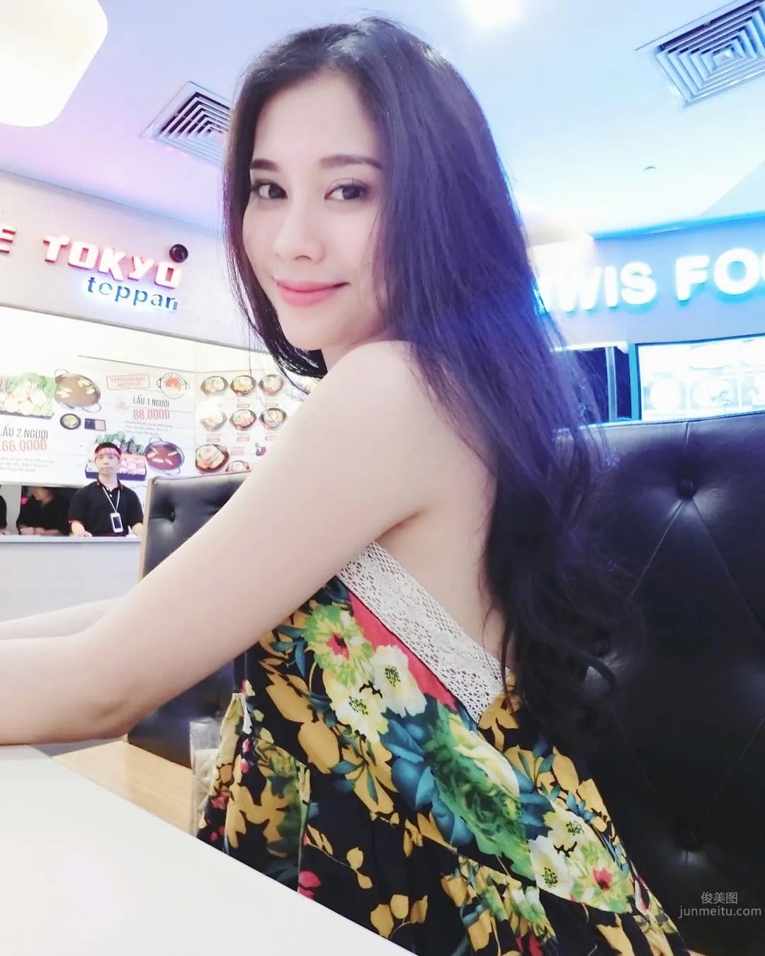 HELENTR, The Fair Beauty Who Loves Vietnam More and More photo 15