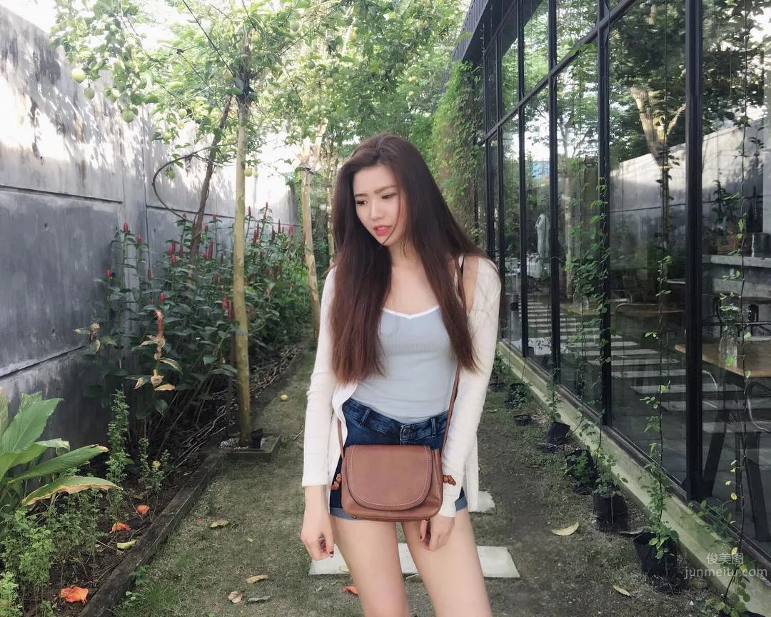 Chia Ying - Long Flowing Hair Flight Attendant Private Shoot photo 23