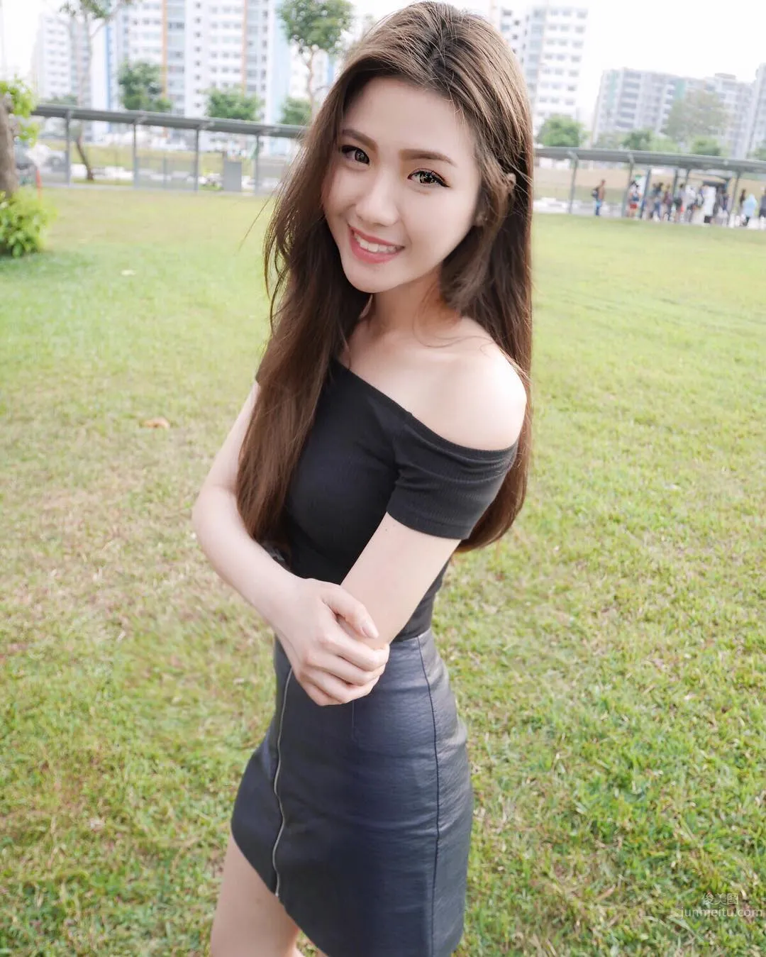 Chia Ying - Long Flowing Hair Flight Attendant Private Shoot photo 24