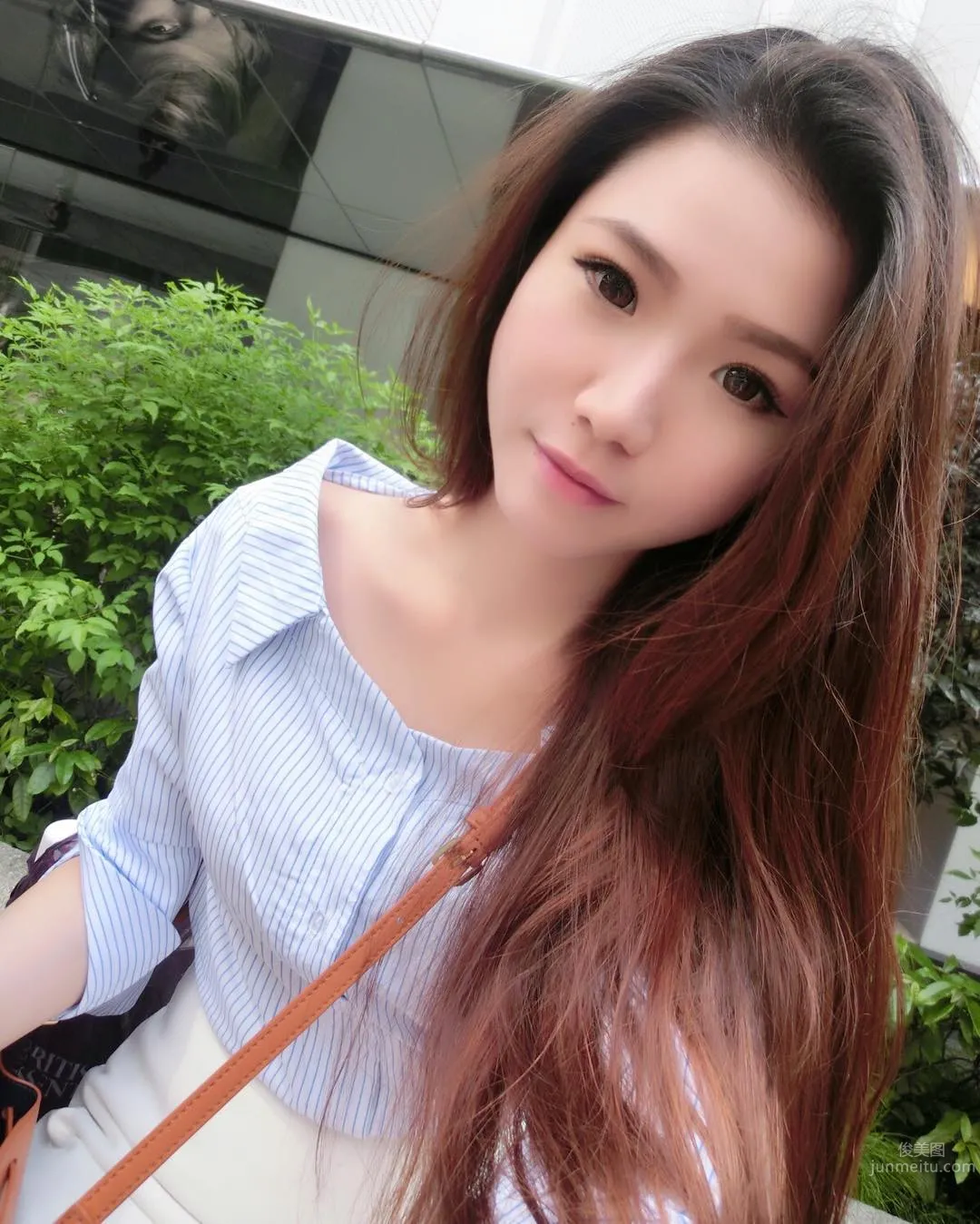 Chia Ying - Long Flowing Hair Flight Attendant Private Shoot photo 7