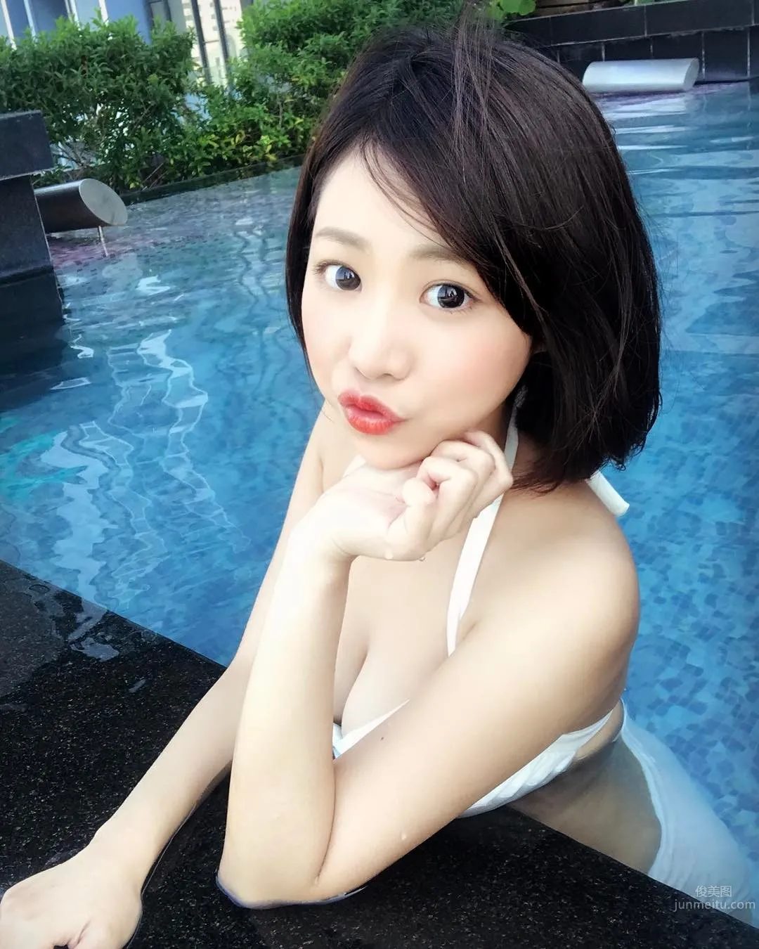 Lin Shushu, Short-Haired Girl with Braces Also Has a Great Figure photo 16