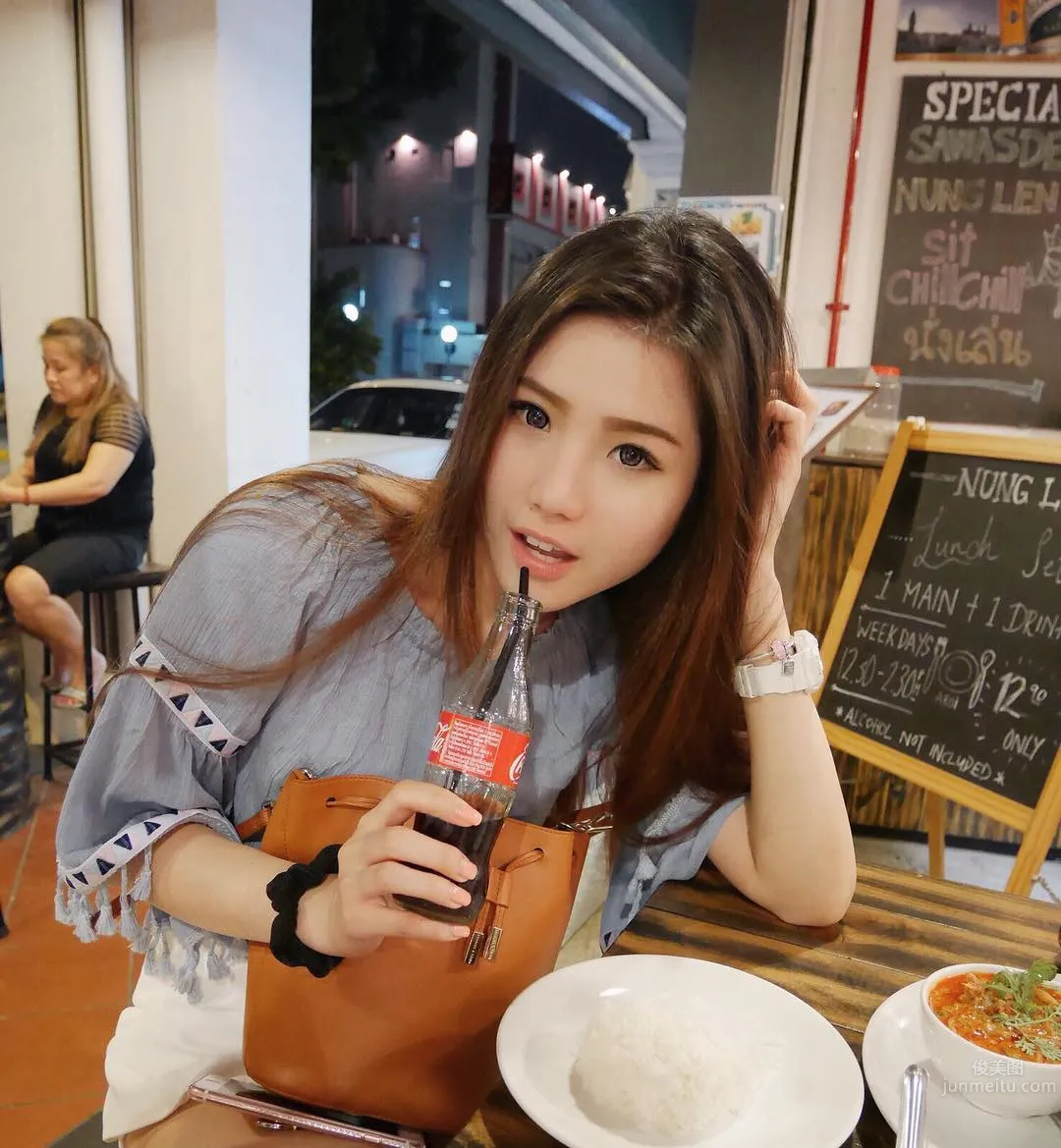 Chia Ying - Long Flowing Hair Flight Attendant Private Shoot photo 14