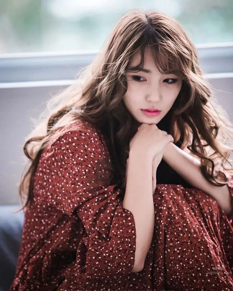 임지우- 韓國人氣舉牌女郎美圖 24