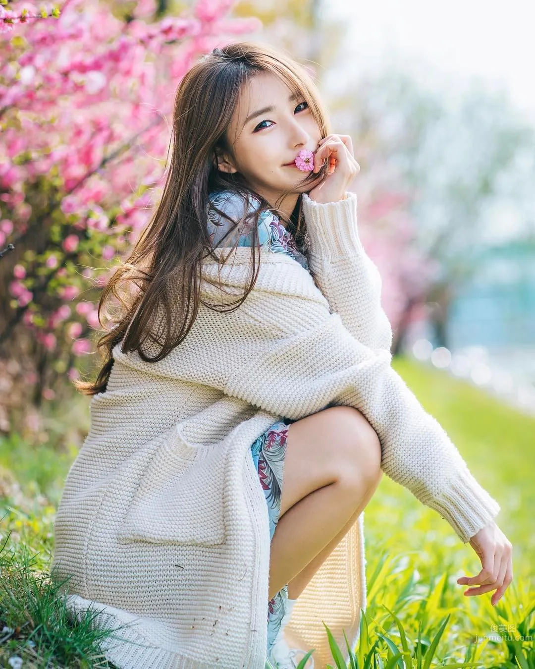 임지우- 韓國人氣舉牌女郎美圖 35