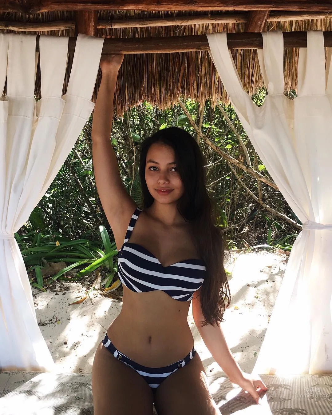 Fiona Barron, Mexican Healthy Skin Tone Girl Pictures photo 24