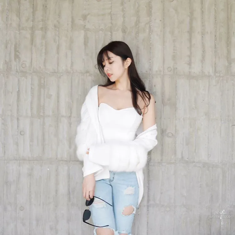 Xinxin ELLY, EVA Air Beautiful Legs Top Flight Attendant photo 19