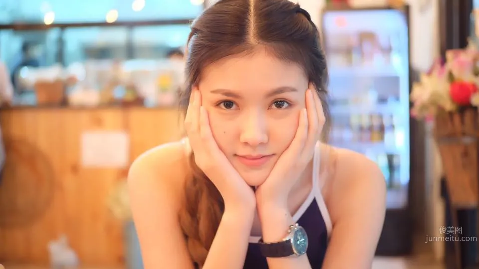 Pimchanok Chumpuchai- 紅到日本的泰國美女護理師 2